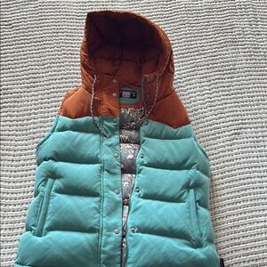 Patagonia Orange and Gray Puffer Jacket